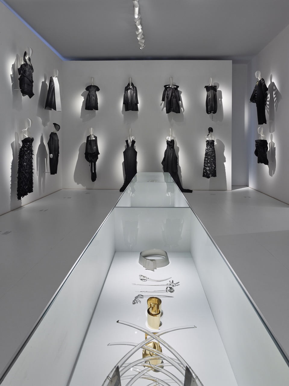 architektura výstavy Liběna Rochová: Doteky (Moravská galerie v Brně)