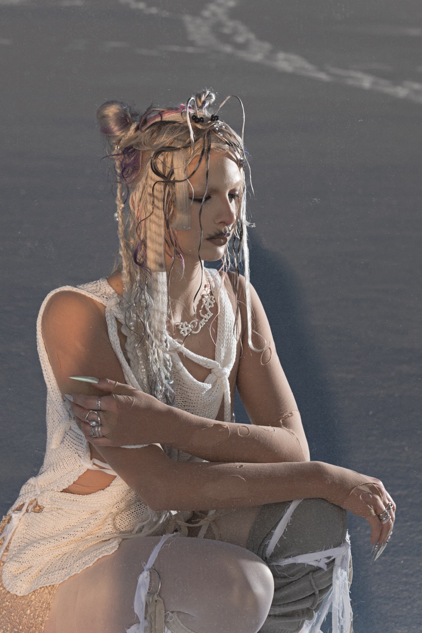 promofotografie pro Fæ Bestia a Ursulu Sereghy a fotografie kolekce Serious Joy pro Cindy Kutíkovou