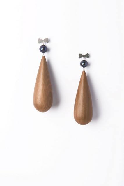 Bow & Pearls and Vermeer collections