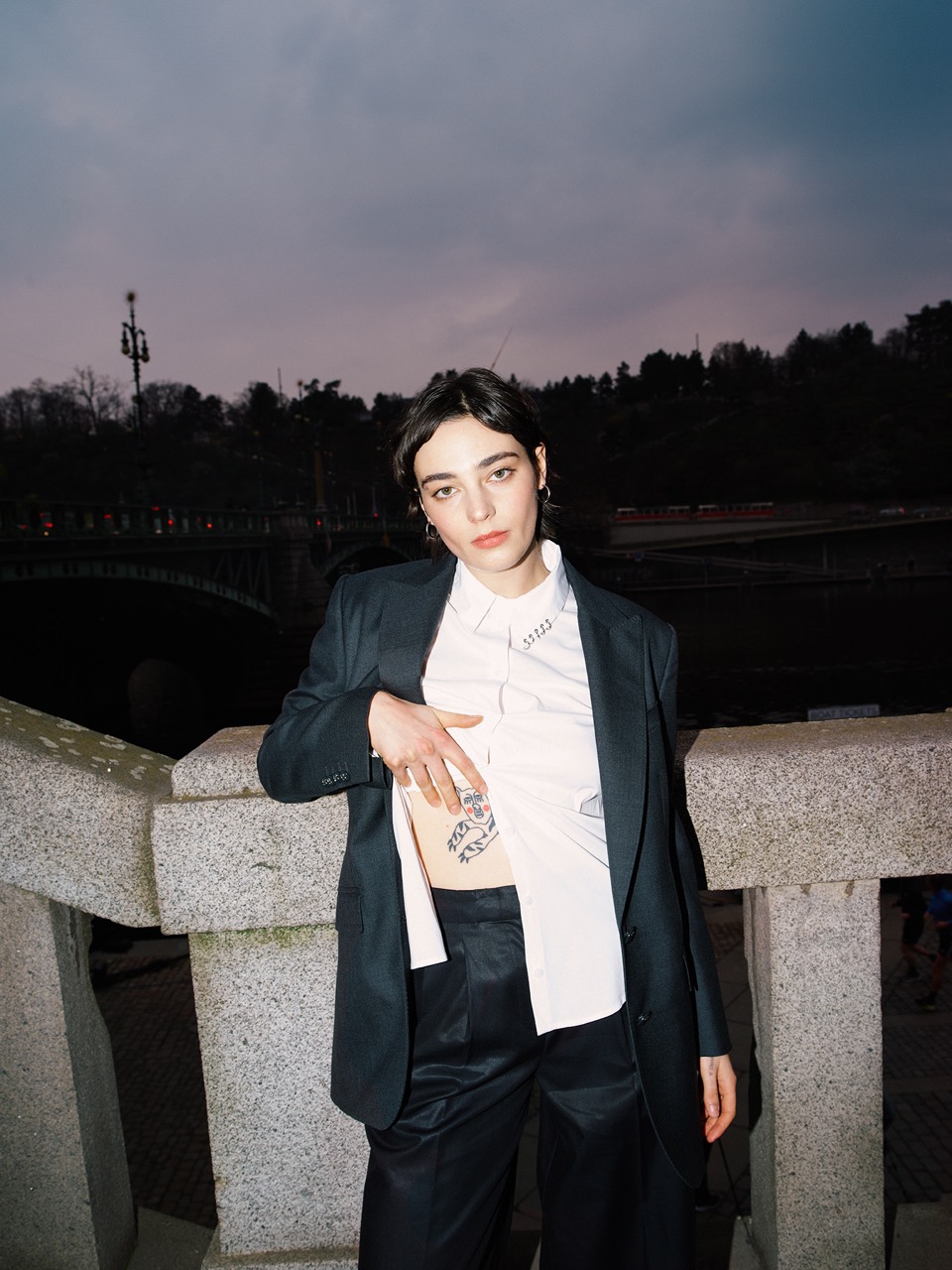 fotografie Migraine pro časopis Faith Love Hope, cover story a portréty Evy Jiřičné a Amelie Siba pro Vogue CS