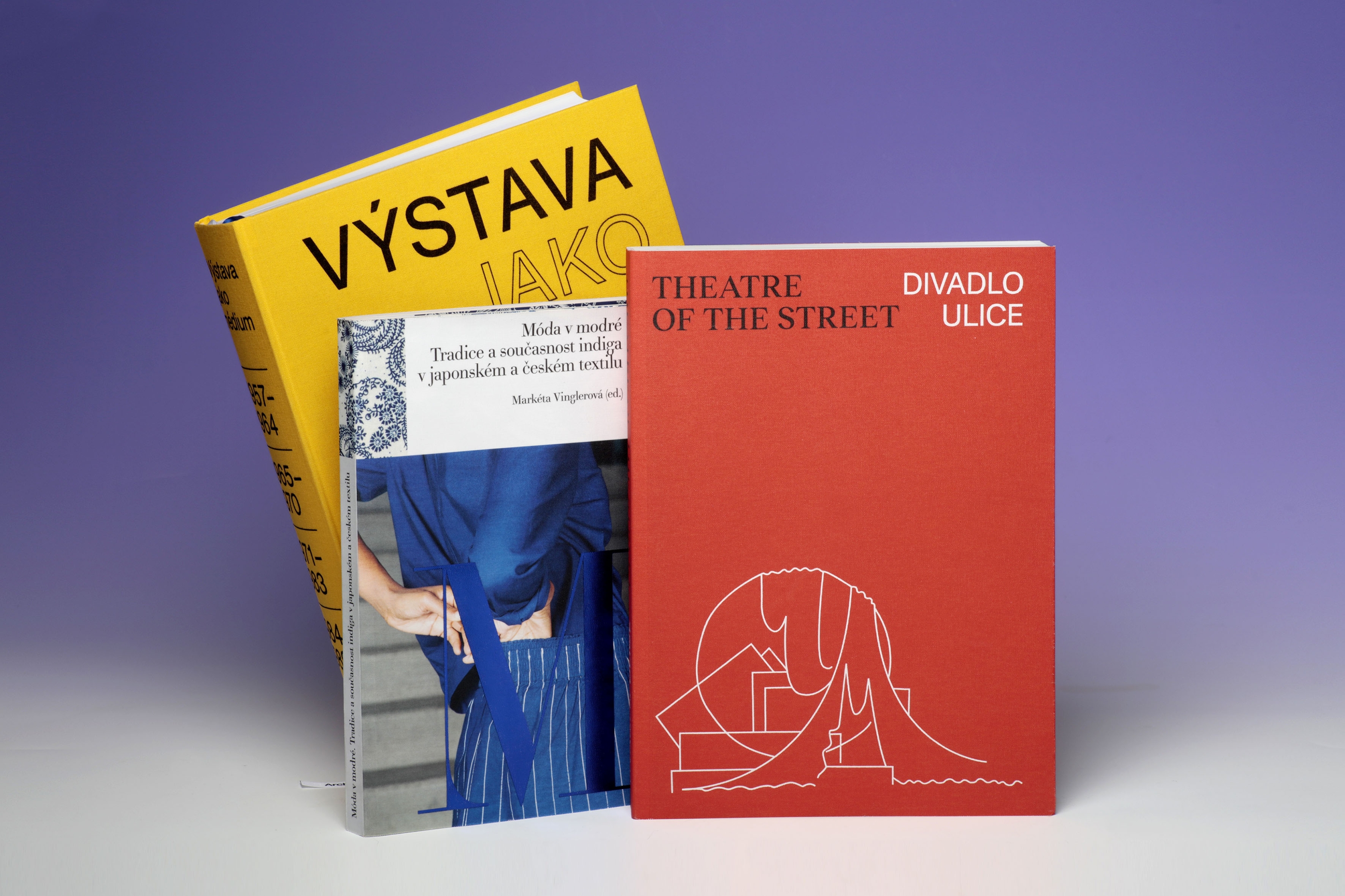 graphic design for Móda v modré catalog (with Tereza Hejmová, Museum of Decorative Arts in Prague), graphic design for the book Výstava jako médium. České umění 1957–1999 (AVU), graphic design for the book Divadlo ulice (UMPRUM)