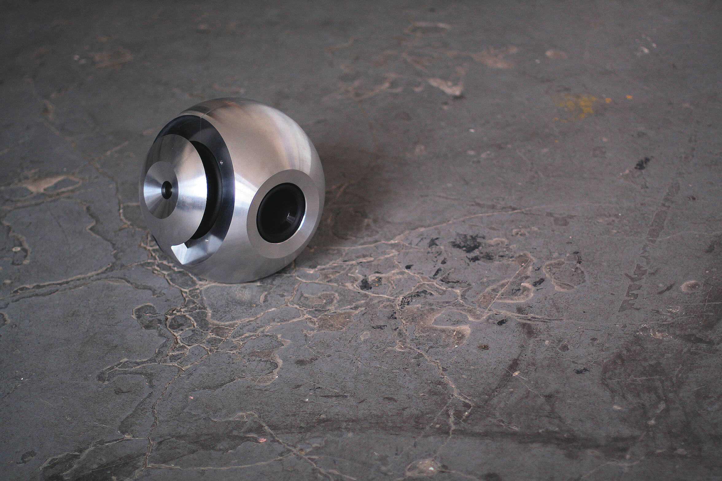 Bang & Olufsen loudspeaker prototype