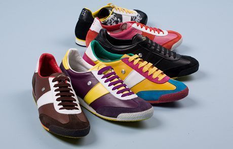 spolupráce s mladými designéry Jakubem Koroušem a Janem Klossem