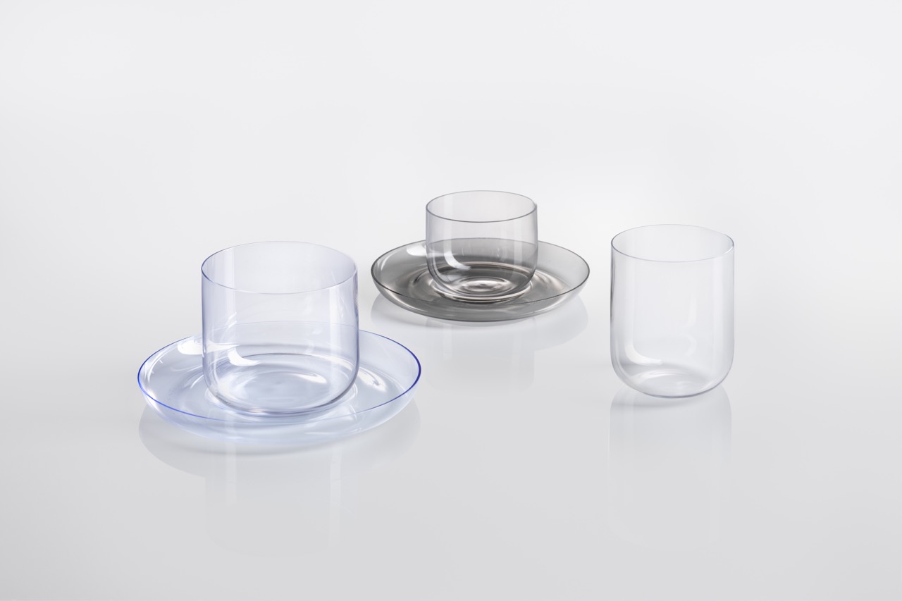 kolekce šálků a podšálků Drop (Klára Janypková, Tomáš Kučera) a kolekce sklenic a váz Haoto (Kengo Kuma)