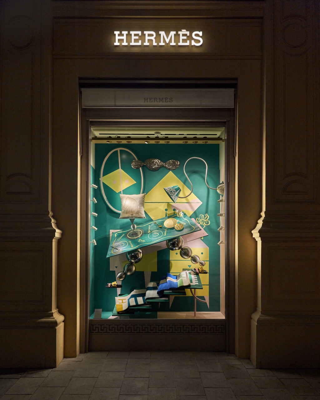 window design for Hermès (in collaboration with Patrik Antczak)