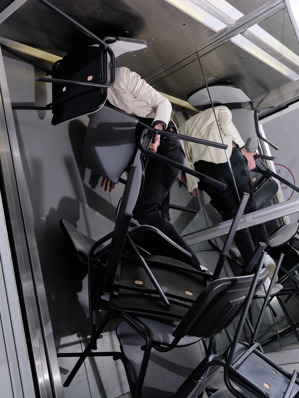 fotografie kolekce Your Face Under the Sun pro Terezu Rosalii Kladošovou a představení PLI Viktora Černického, fotografie pro Wired