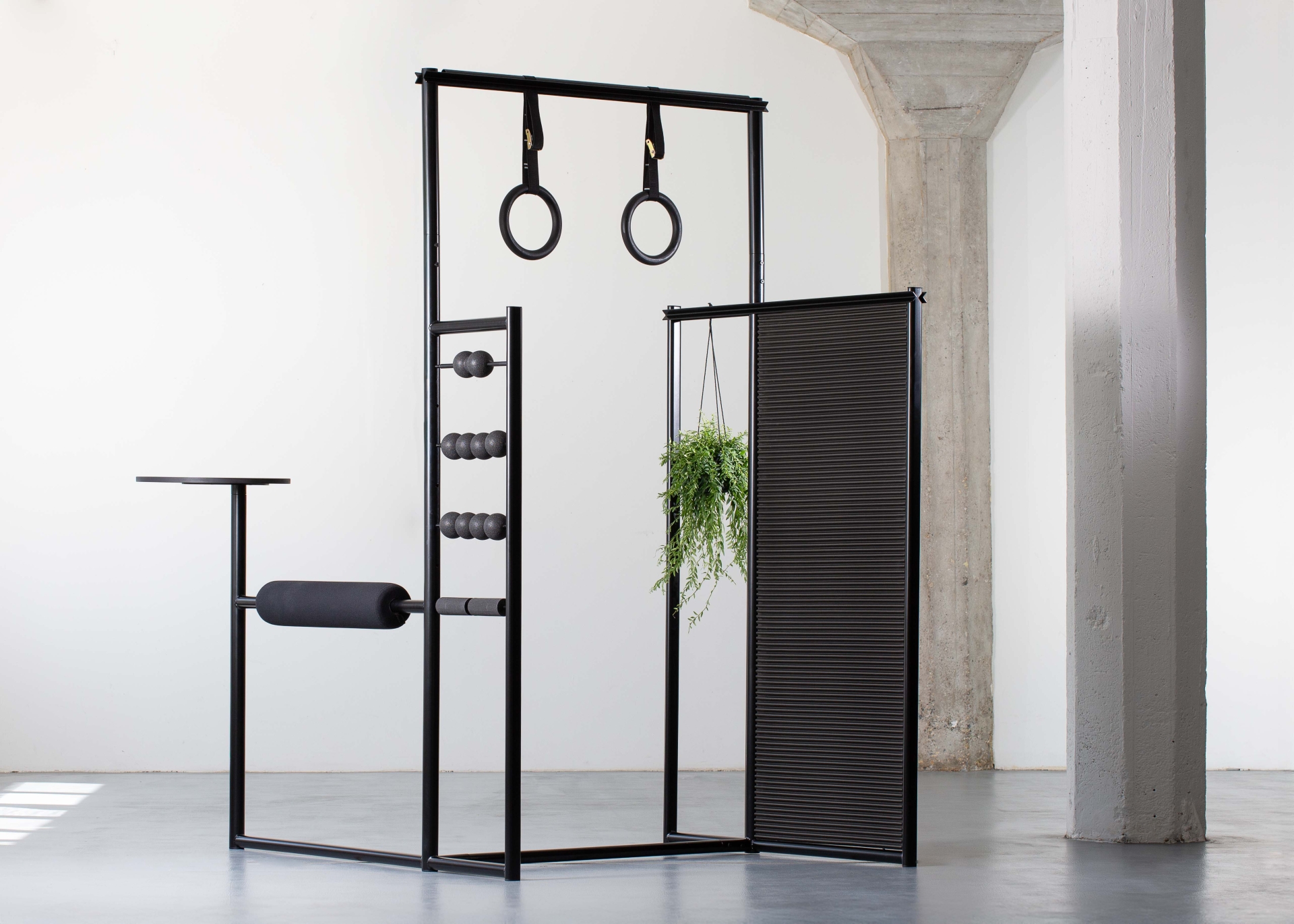 nábytková řada PERSOMA (Balance is Motion)