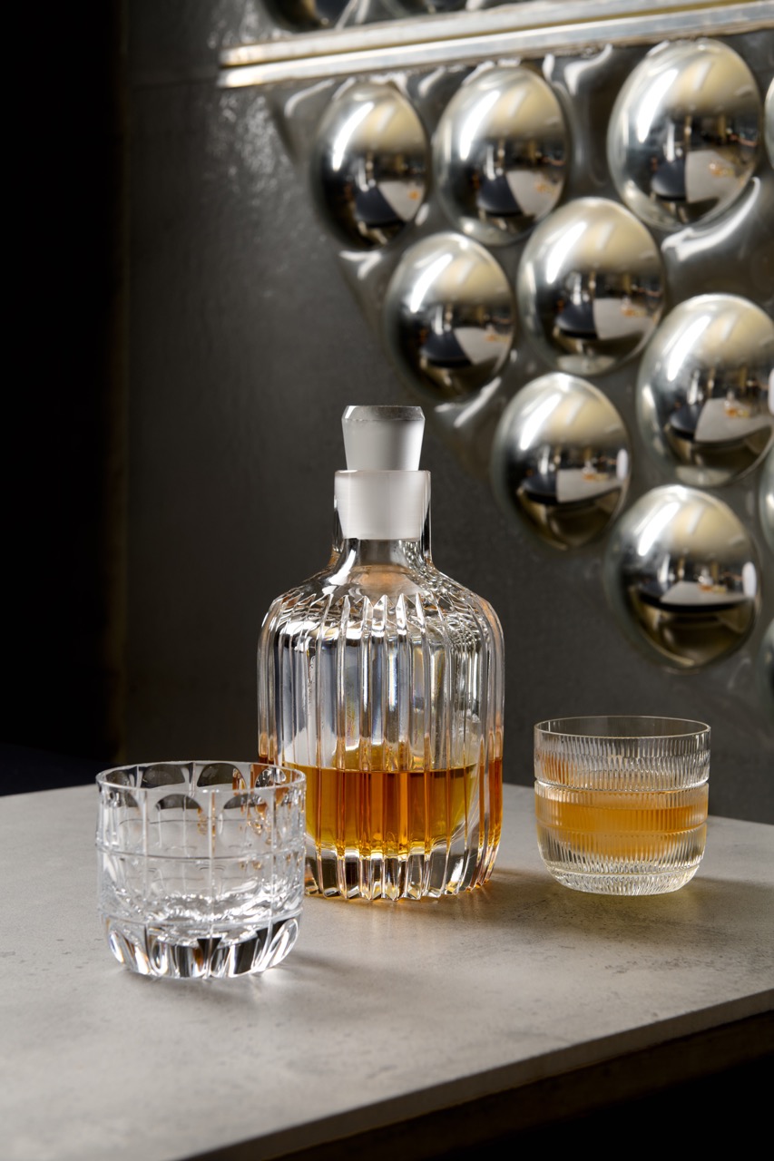 kolekce váz a nápojového skla Metropolis (Kateřina Handlová)