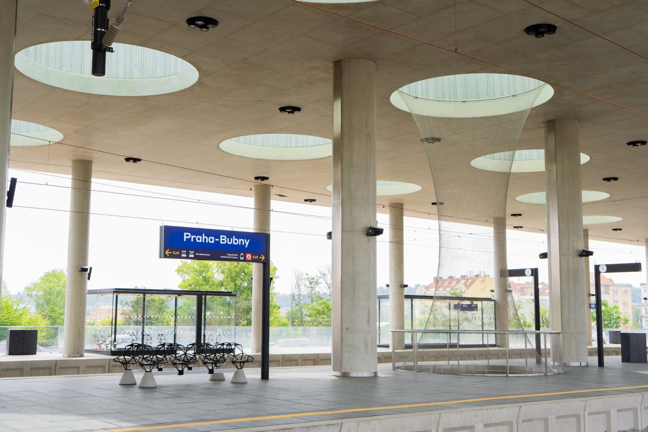 vizuální identita pro Pražský hrad a Orientační a informační systém Správy železnic