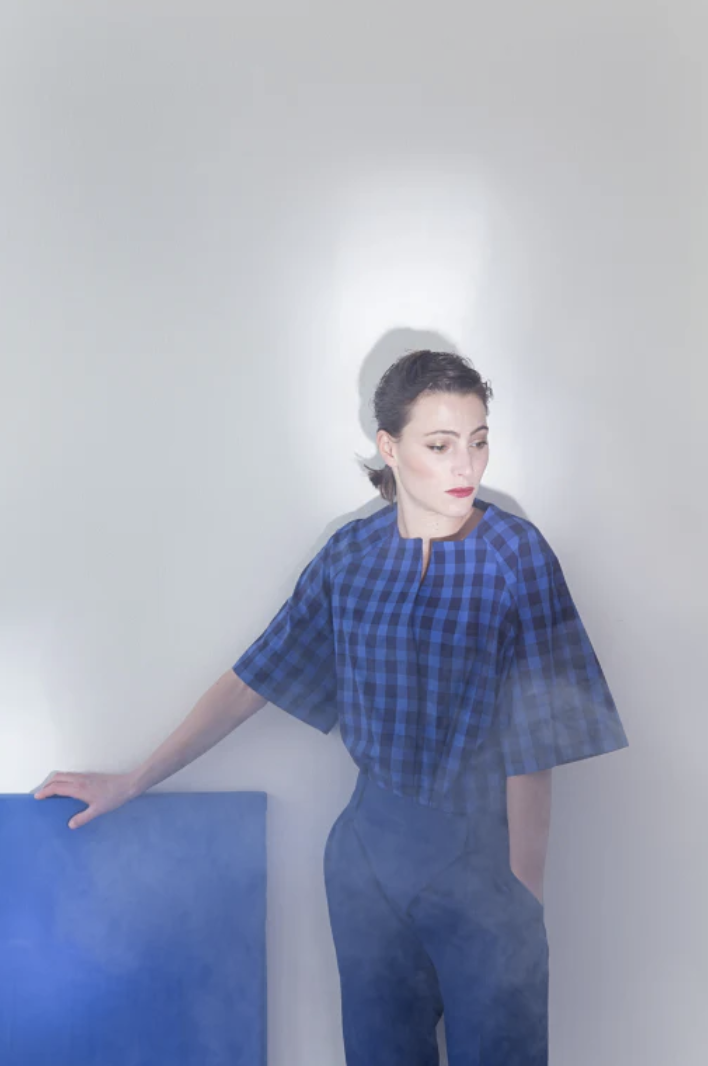 kolekce S/S 2015 Když kabát mluví s židlí