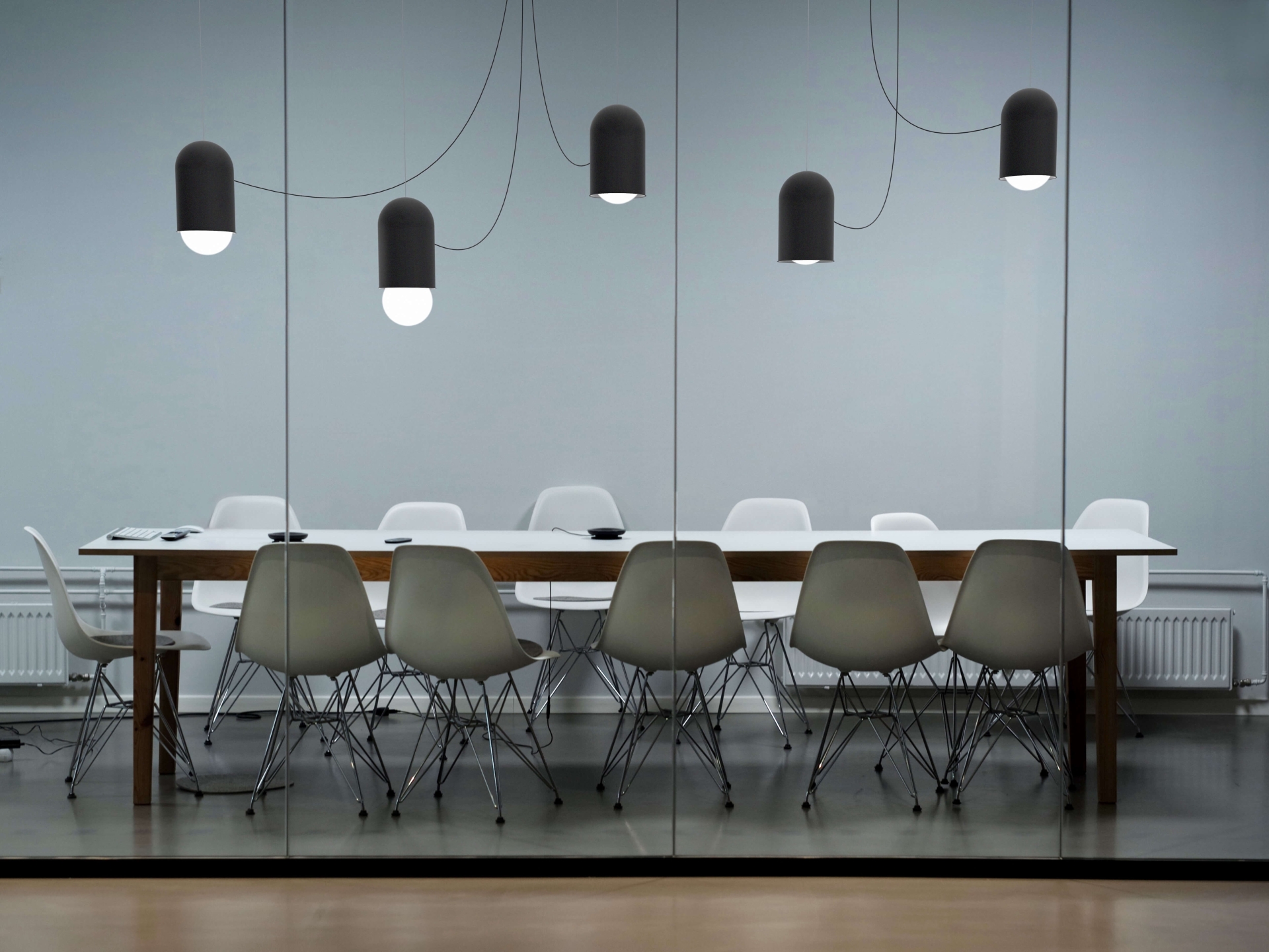 Lift and Tension lighting and Balance DIY project (Hornbach), Capsule lighting (Lucis), Roletta cabinet (Futuro)