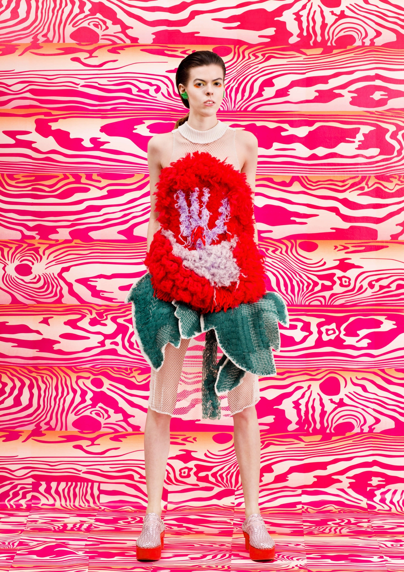 portréty studentů Katedry scenáristiky a dramaturgie FAMU, fotografie kolekce Chataři pro Terezu Rosalii Kladošovou a pro Amazing production a You Make T-shirt