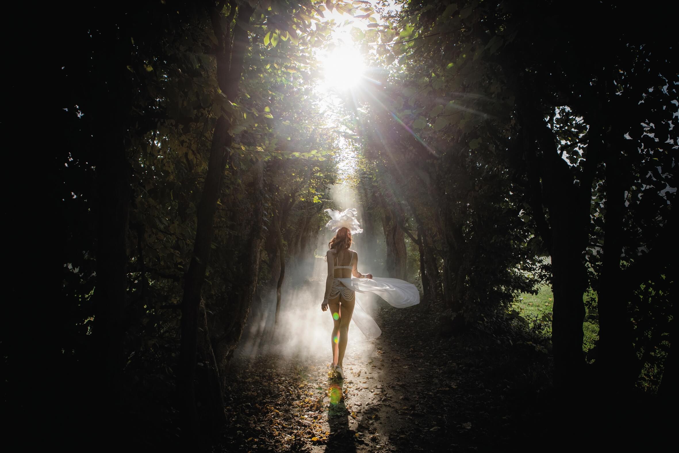 editorialy Burleska, Význam barev a Matějská pouť pro SOFFA