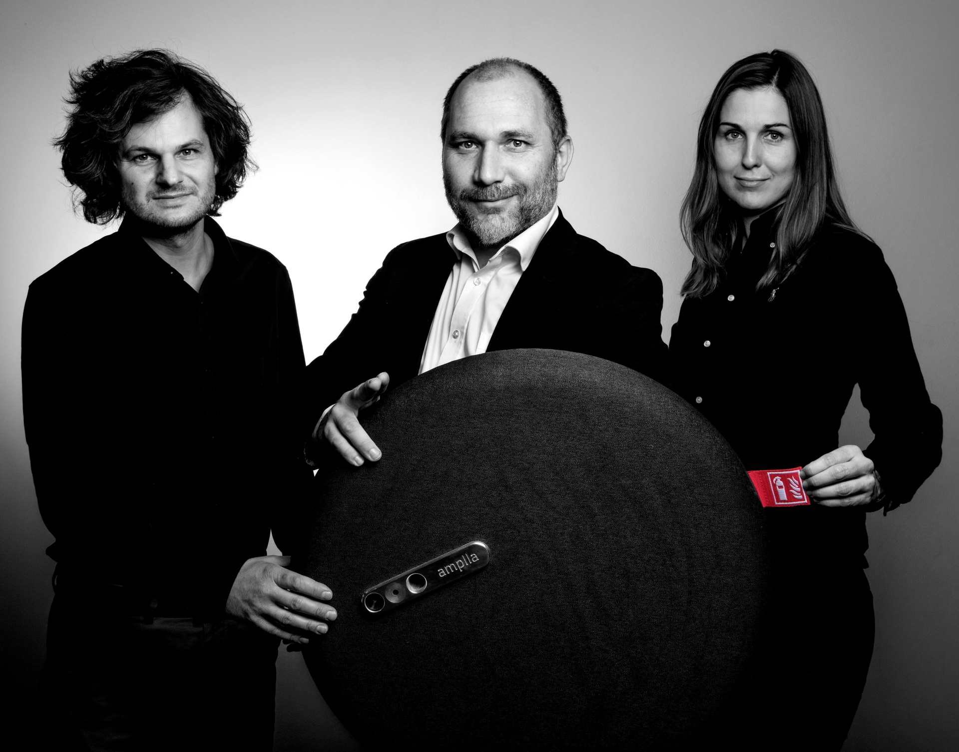 hasicí přístroje HUSSECHUCK a SHIELD (Přemysl Kokeš, David Rosinai, Zuzana Ambrožová)