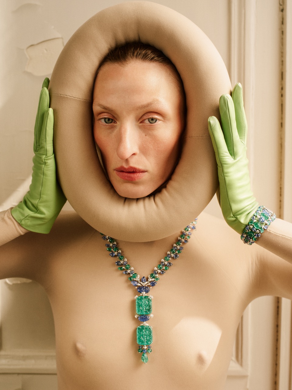 fotografie Migraine pro časopis Faith Love Hope, cover story a portréty Evy Jiřičné a Amelie Siba pro Vogue CS