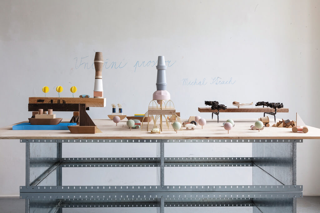 Lupus in fabula collection