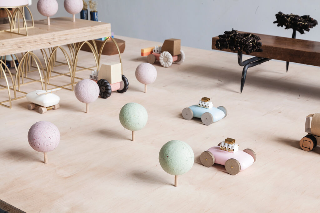 Lupus in fabula collection