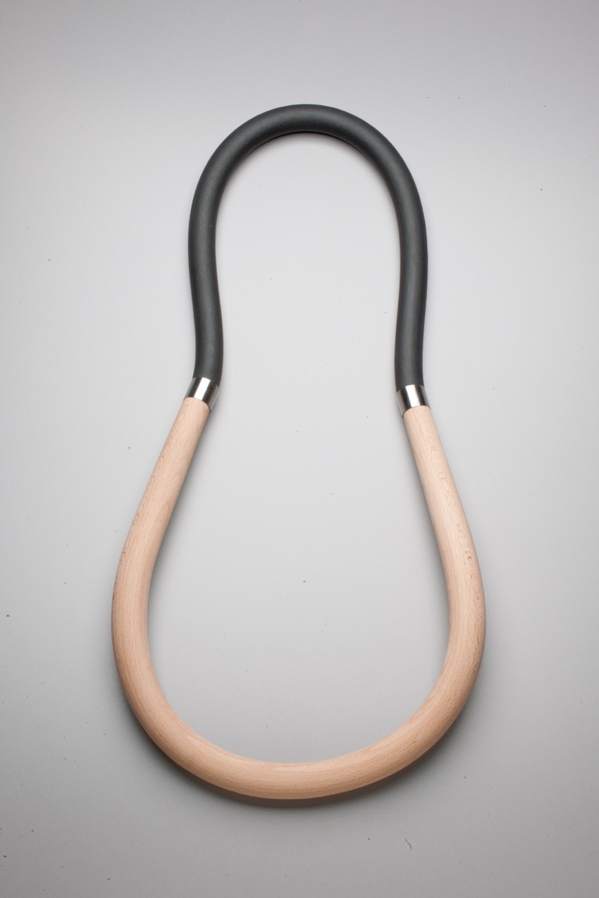 za dlouholetou významnou designérskou, uměleckou a pedagogickou činnost a za celoživotní dílo v oblasti designu a umění