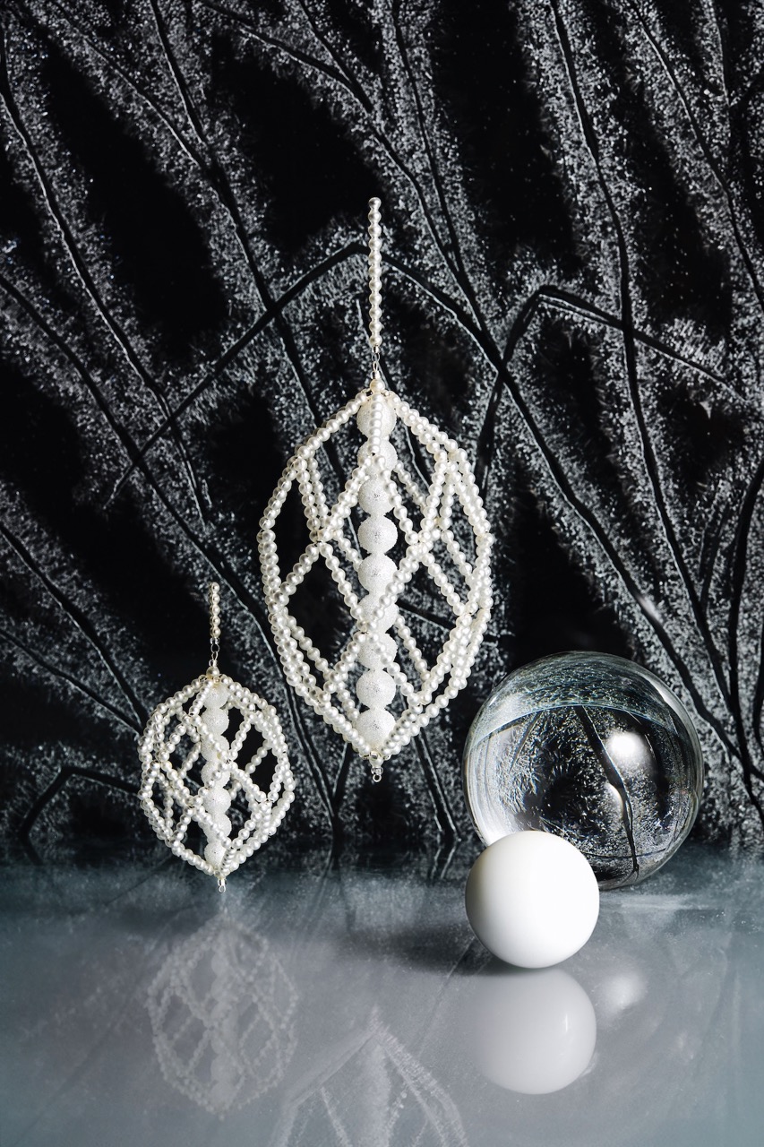 Random Collection pearl decorations (LLEV)