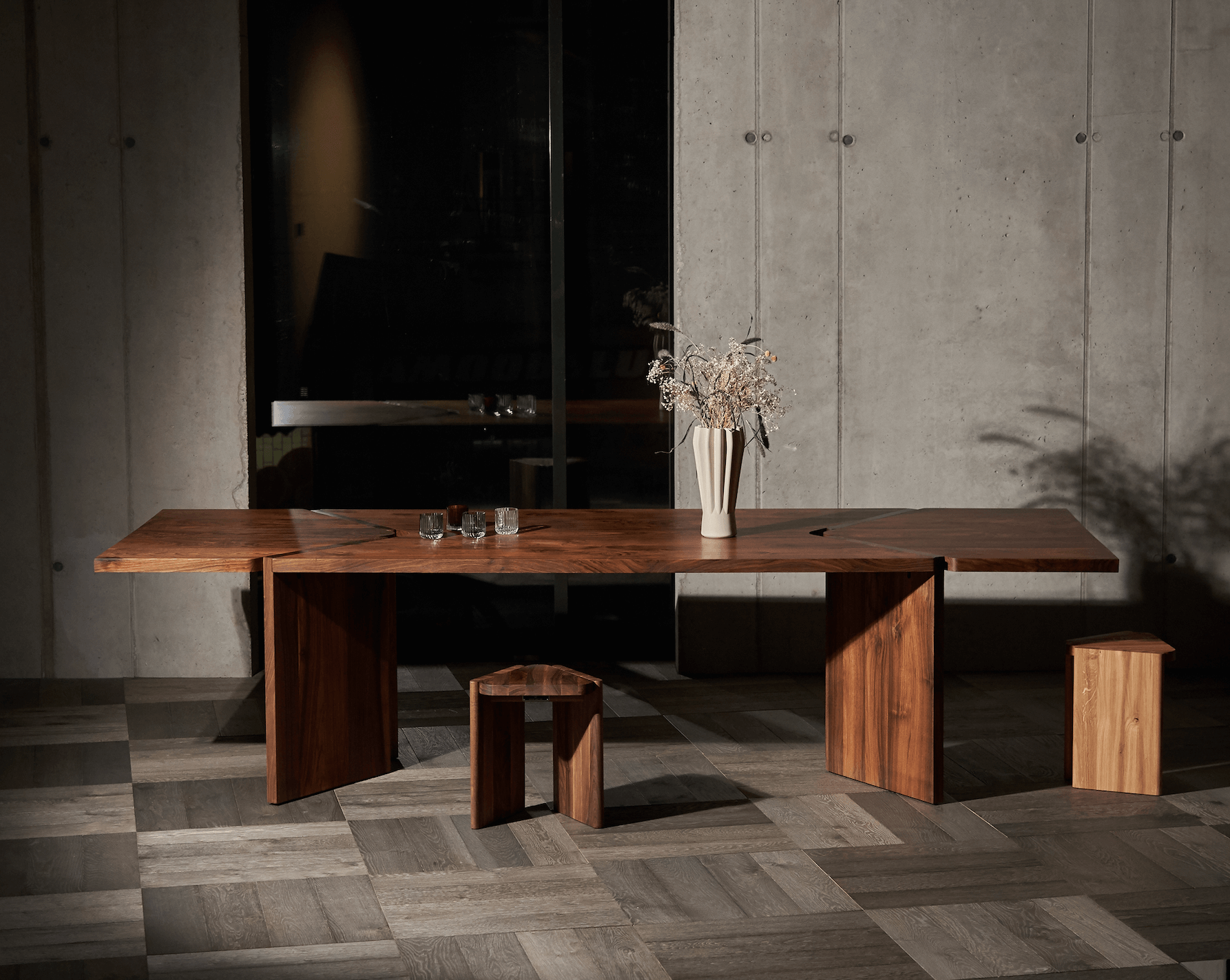 Table Light Smoke, Solid Stool, Solid Table and Rivet Shelf (zeitgiest.limited), collection of glasses (PÁR), collection of aromalamps (Scent Roche), Gon side table (Master & Master)