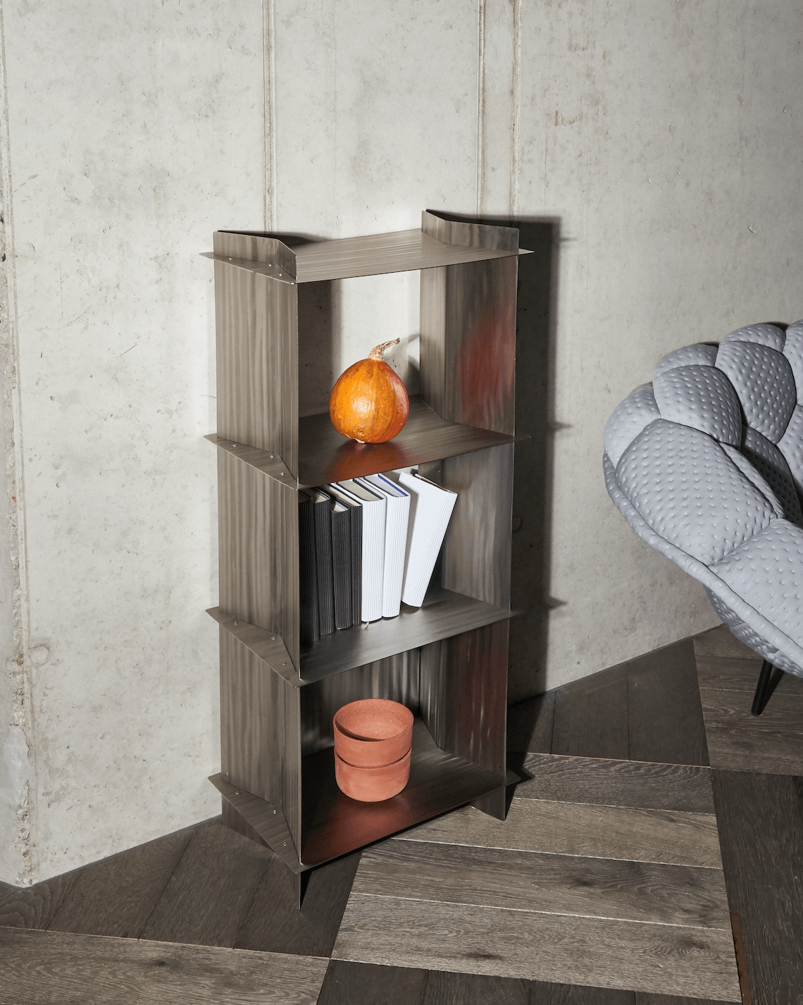 Table Light Smoke, Solid Stool, Solid Table and Rivet Shelf (zeitgiest.limited), collection of glasses (PÁR), collection of aromalamps (Scent Roche), Gon side table (Master & Master)