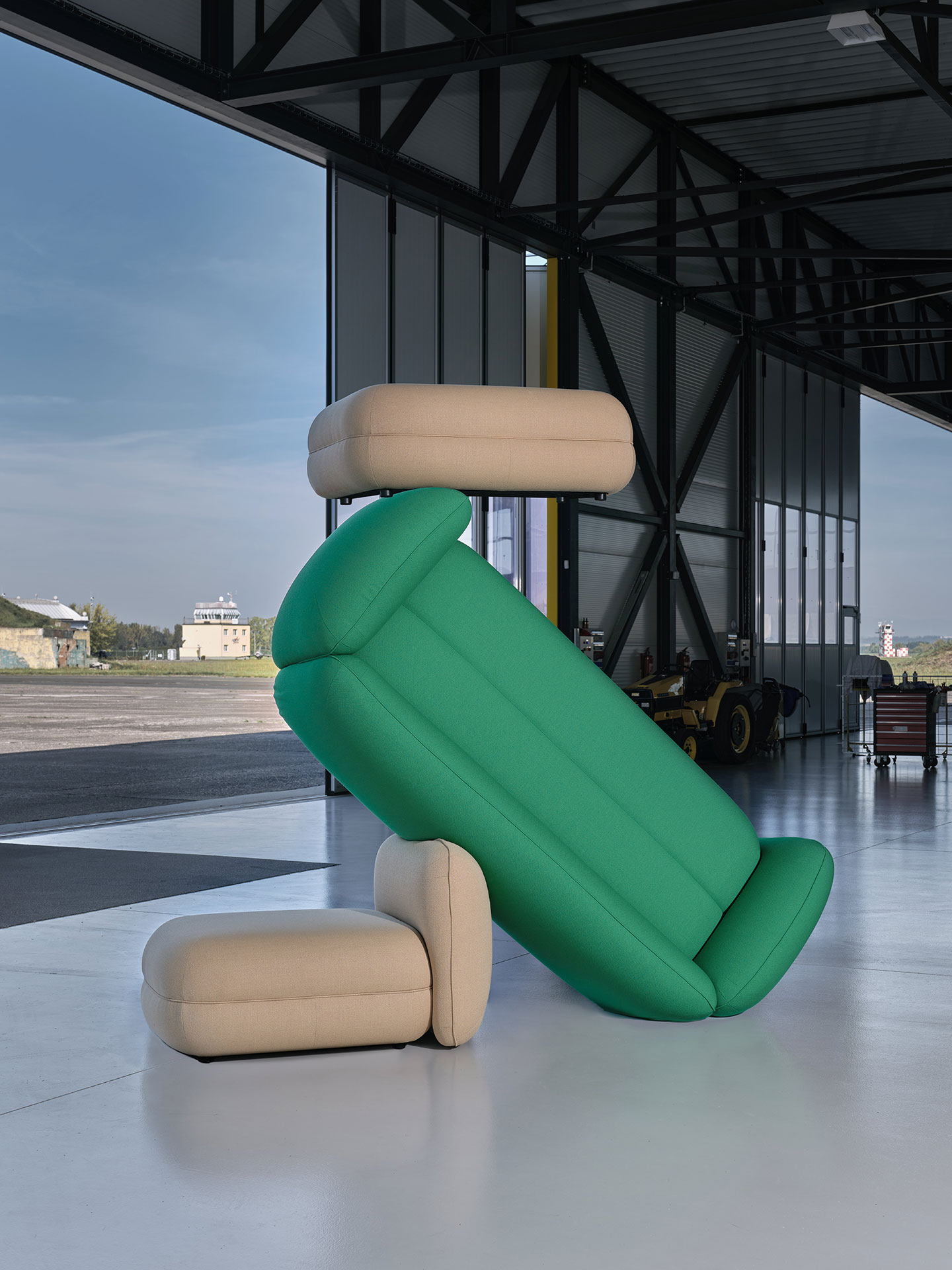 Seaside Sofa collection of seating furniture (Lexová & Smetana, in collaboration with Tereza Rosalie Kladošová)