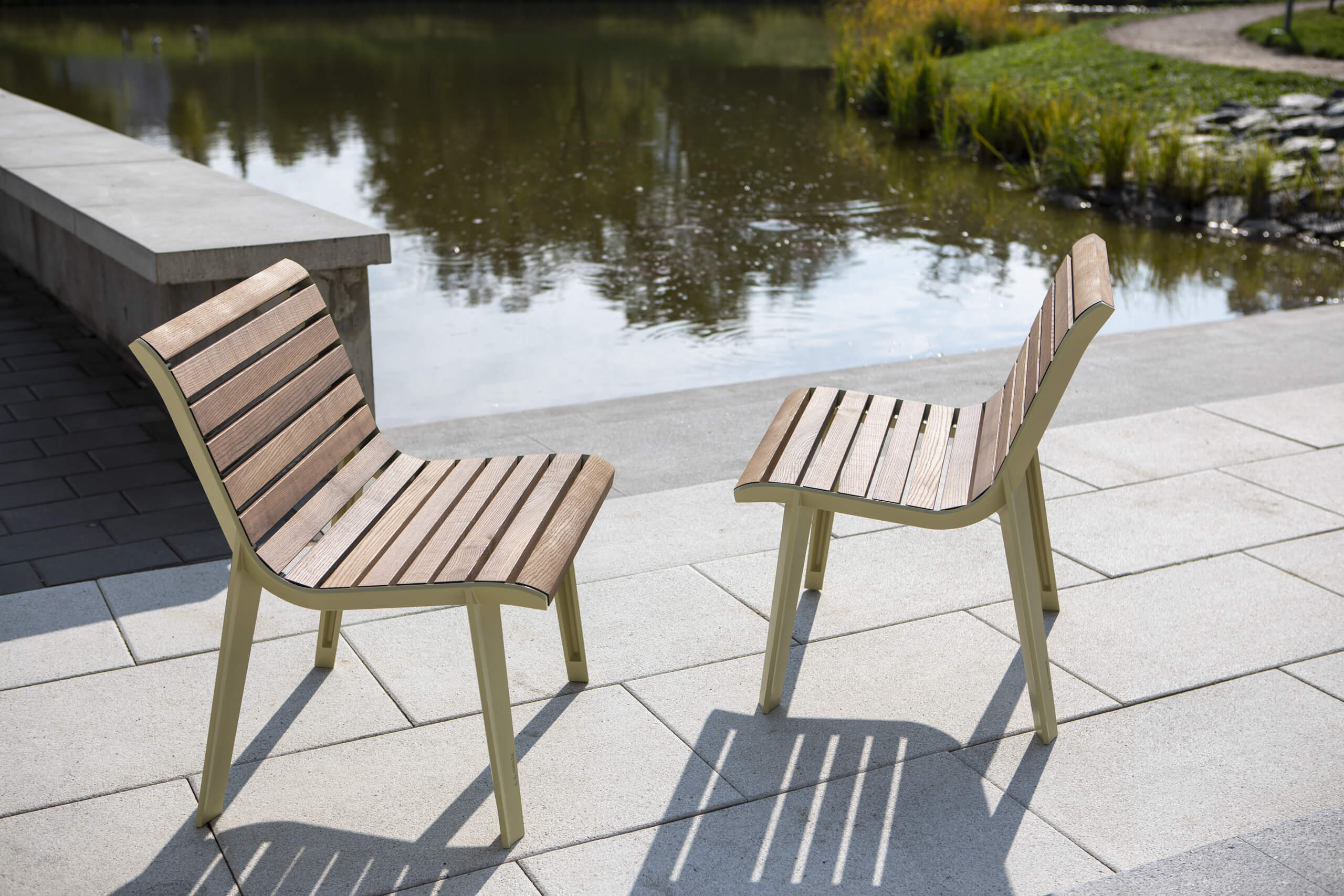 Emau park bench (David Karásek, Viktor Šašinka), Elk bike stand (David Karásek, Herrmann & Coufal)