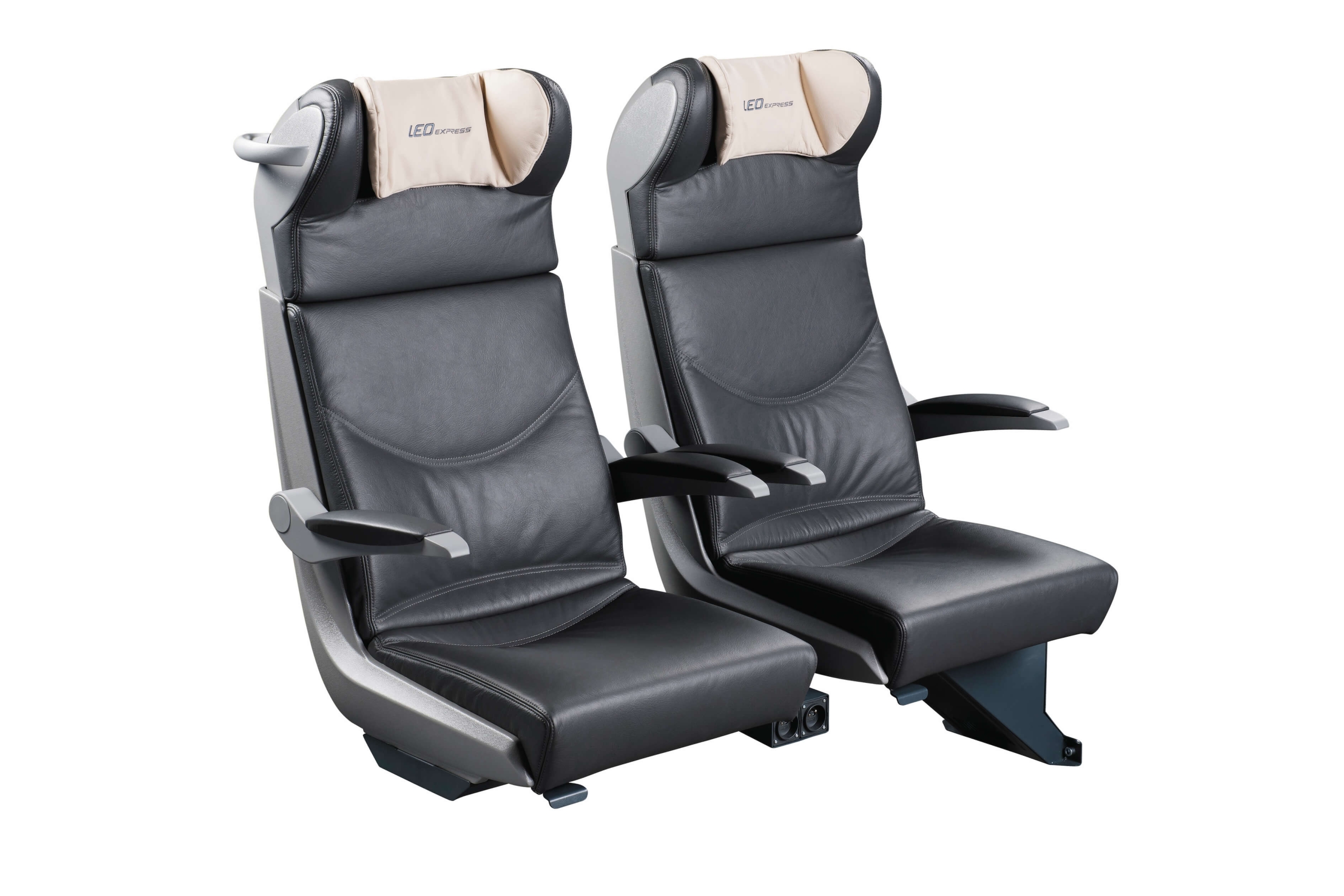 sedadlo pro dálkovou dopravu Comfort pro vlak Leo Express (Jiří Španihel, spolupráce: Borcad)