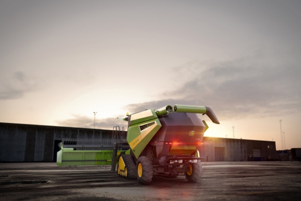 sklízecí mlátička John Deere S 700