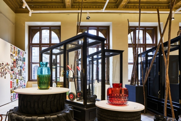 architektura výstavy Qubus: The Beautiful Beast / Boj s krásou (Uměleckoprůmyslové museum v Praze)