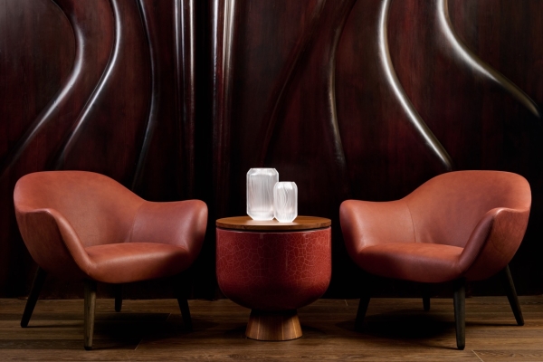 kolekce váz a nápojového skla Metropolis (Kateřina Handlová)