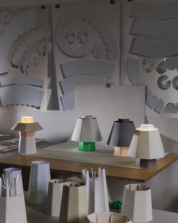 kolekce papírových svítidel B1 LAMPS (Jiří Krejčiřík)