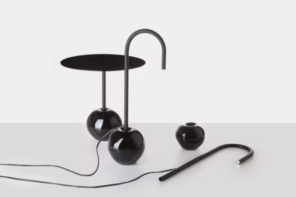 kolekce svítidel a bytových doplňků Antihmota, kolekce nábytku Nový Biedermeier (spolupráce: Michal Bačák) a Vázy z jedné (Křehký)