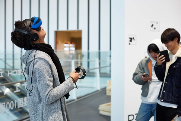 koncept a vizuální identita výstavy, mobilní aplikace, webu a katalogu pro projekt Czech Innovation Expo 