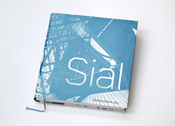 grafická úprava publikace SIAL, vizuální styl Západočeské galerie v Plzni, grafický design k výstavě Bílkova vila, DAM Architekti a pro knihy Zamlčená moderna/ Iluze a sny a Foto/montáž tiskem