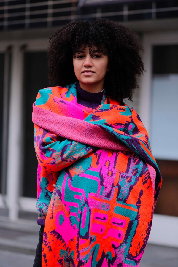 pletené šály Infinity Scarfs (spolupráce: Natálie Nepovímová)