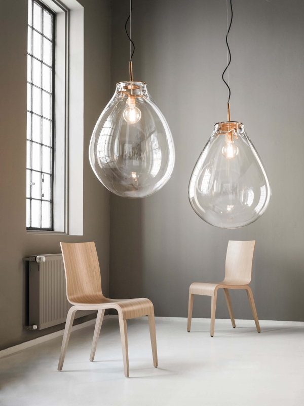 kolekce svítidel a poklopů Tim (Bomma) a kapesní nože Pocket (Mikov)