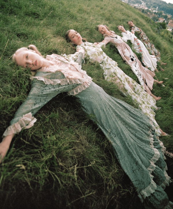 editorial Československá filmová epopej pro Vogue CS a kampaň pro Činohru Národního divadla 2018/19