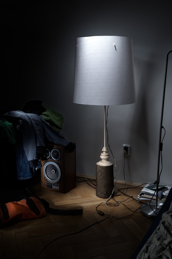Snídaňový stolek a lampa Láska (Křehký)