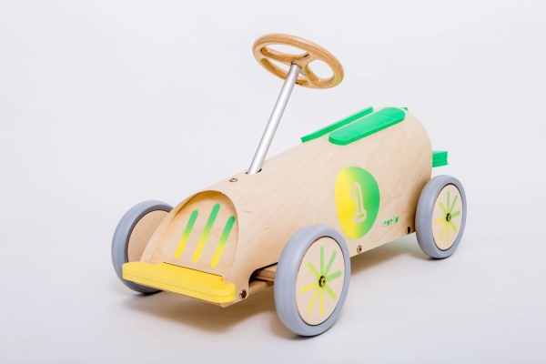 odrážecí autíčko Formule (Michal Strach)